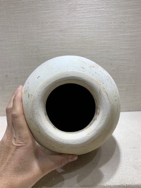 古玩陶瓷鞏縣窯白釉罐真品鑒賞圖