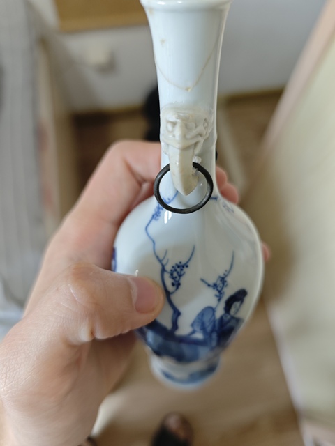 古玩陶瓷康熙青花瓶真品鑒賞圖