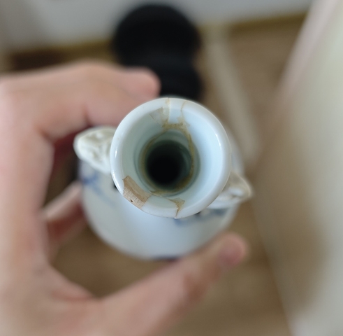 古玩陶瓷康熙青花瓶真品鑒賞圖