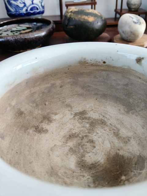 古玩陶瓷青花花卉紋三足爐真品鑒賞圖