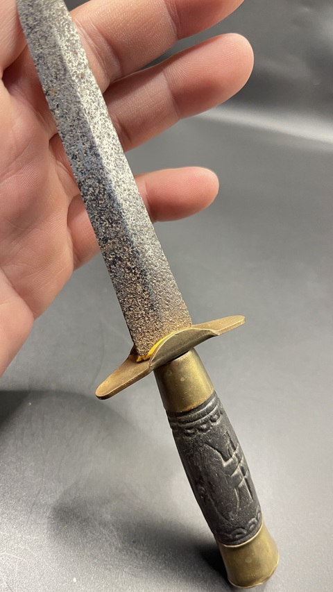 古玩銅器銅匕首帶域鑒保真卡拍賣，當前價格88元