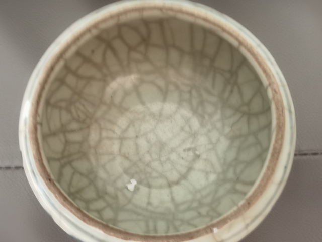 古玩陶瓷花卉紋青花罐真品鑒賞圖