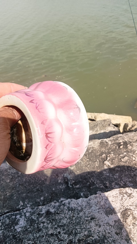 古玩陶瓷粉彩蓮花底座真品鑒賞圖