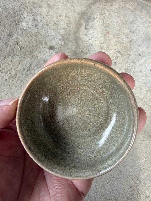 古玩陶瓷龍泉青瓷杯真品鑒賞圖