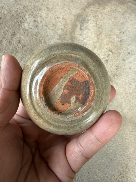 古玩陶瓷龍泉青瓷杯真品鑒賞圖