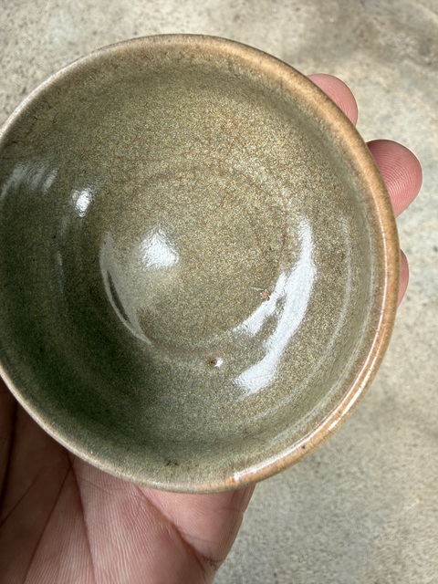 古玩陶瓷龍泉青瓷杯真品鑒賞圖