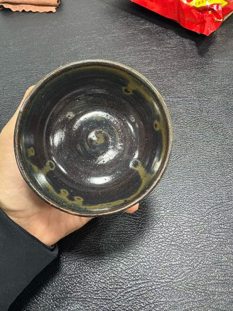 古玩陶瓷黑褐釉高足杯真品鑒賞圖
