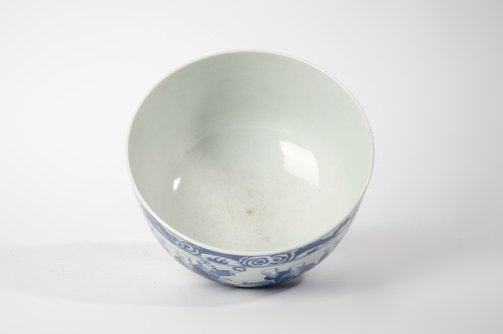 古玩陶瓷清晚期·青花十八羅漢紋碗真品鑒賞圖