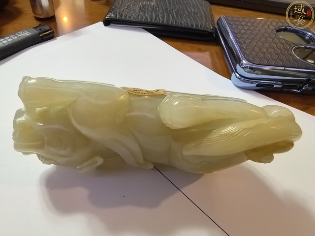 古玩玉器和田玉瑞獸手把件真品鑒賞圖