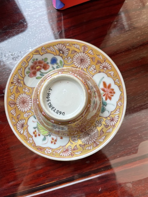 古玩陶瓷雍正·粉彩開窗仕女花卉紋杯碟一套 真品鑒賞圖