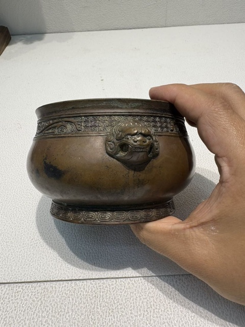 古玩銅器錦邊獅耳爐真品鑒賞圖