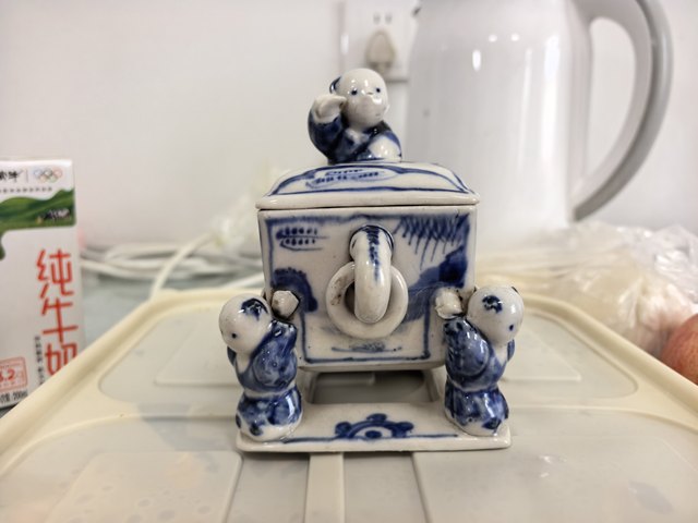 古玩陶瓷青花香薰爐真品鑒賞圖