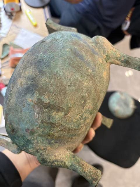 古玩銅器素面蓋鼎真品鑒賞圖