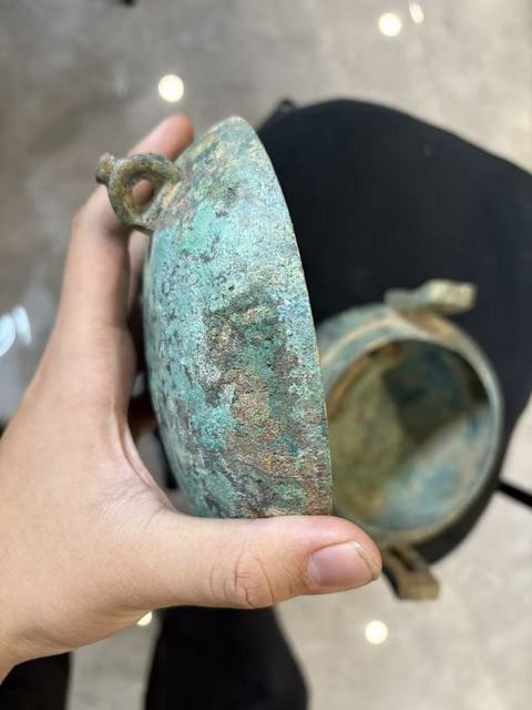 古玩銅器素面蓋鼎真品鑒賞圖