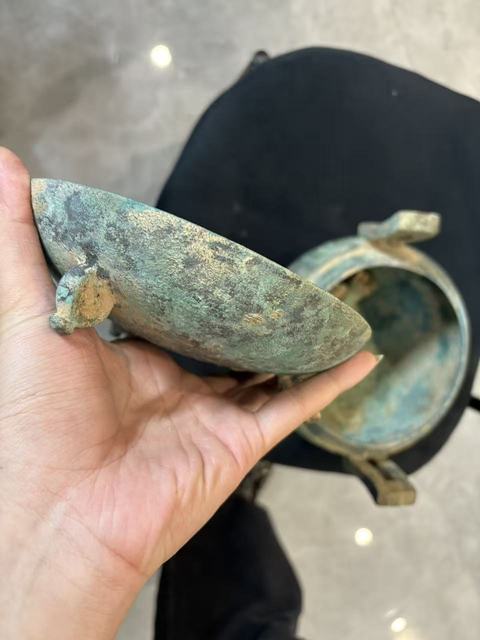 古玩銅器素面蓋鼎真品鑒賞圖
