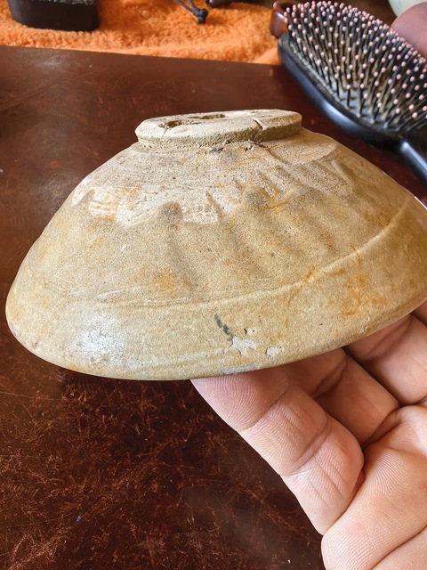 古玩陶瓷青釉花卉紋碗真品鑒賞圖