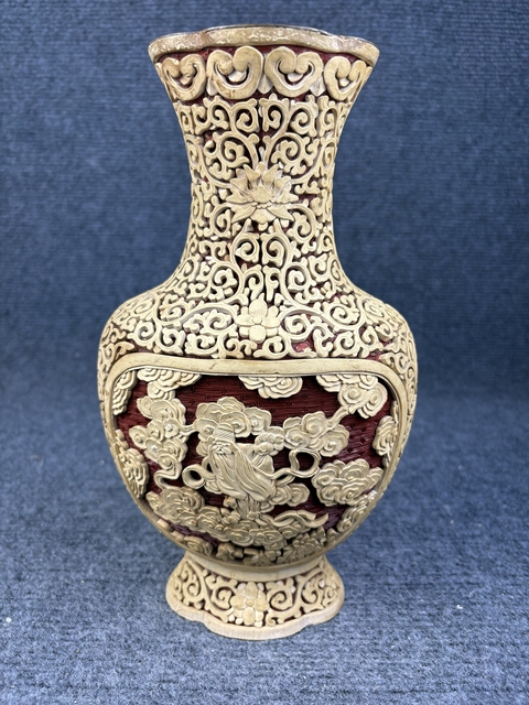 古玩雜項銅胎剔紅人物故事海棠瓶真品鑒賞圖