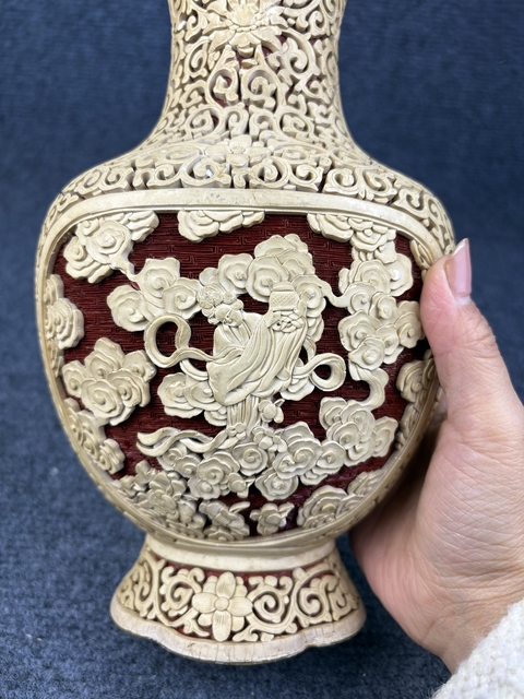 古玩雜項銅胎剔紅人物故事海棠瓶真品鑒賞圖