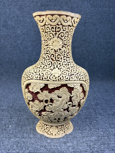 古玩雜項銅胎剔紅人物故事海棠瓶真品鑒賞圖