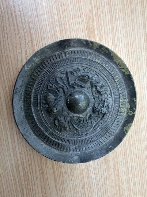 古玩雜項漢代龍虎對持鏡真品鑒賞圖