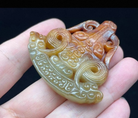 古玩玉器做舊仿古“獸面玉飾”真品鑒賞圖