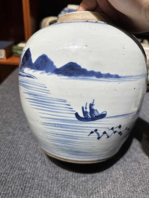 古玩陶瓷山水紋青花罐真品鑒賞圖