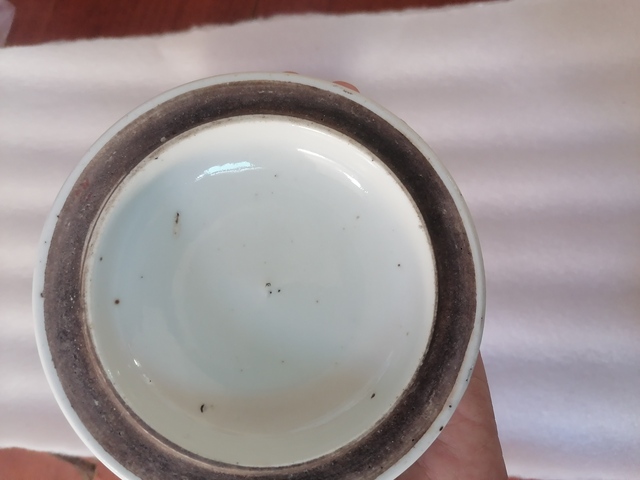 古玩陶瓷粉彩人物粥罐真品鑒賞圖