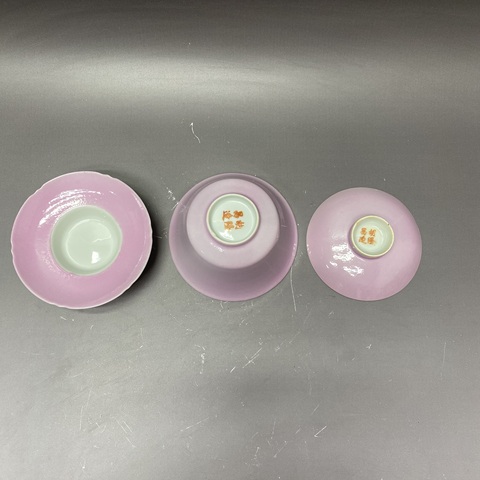 古玩陶瓷胭脂紅釉三才蓋杯真品鑒賞圖