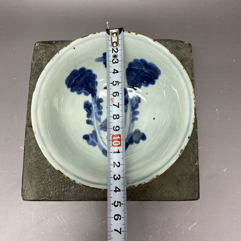 古玩陶瓷萊菔紋玉環(huán)底青花杯真品鑒賞圖