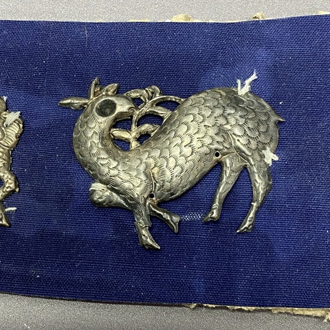 古玩陶瓷清晚期去·麒麟送子·銀飾拍賣，當前價格469元