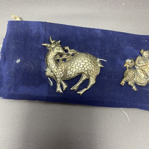 古玩陶瓷清晚期去·麒麟送子·銀飾拍賣，當前價格469元