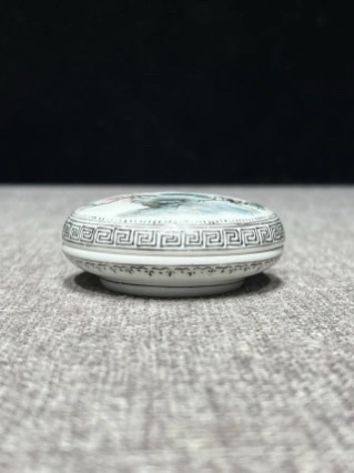 古玩陶瓷陸云山款印泥盒真品鑒賞圖