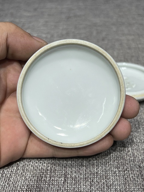 古玩陶瓷陸云山款印泥盒真品鑒賞圖