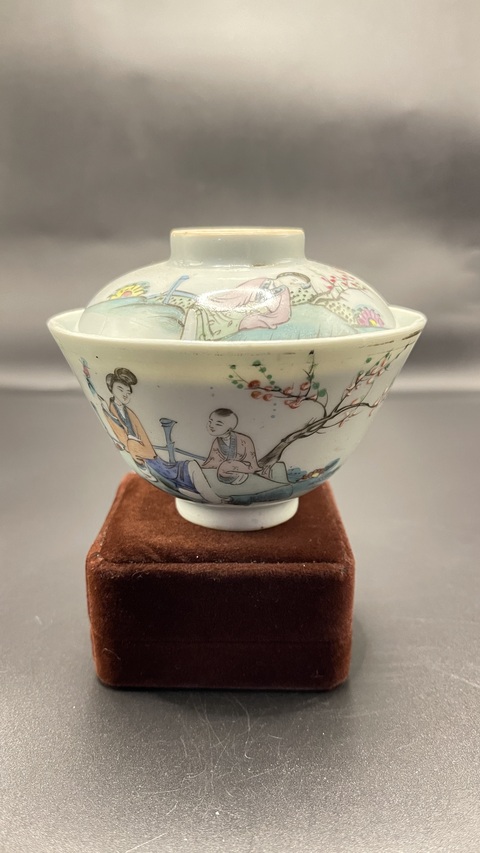 古玩陶瓷三娘教子圖粉彩蓋碗拍賣，當(dāng)前價格88元