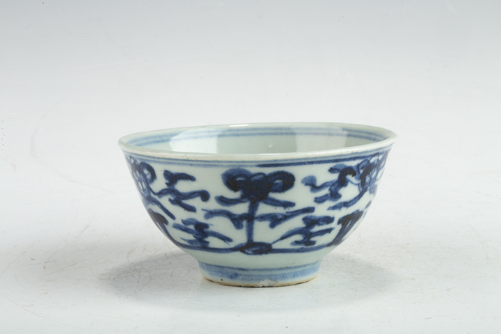 古玩陶瓷清中·青花花間雜寶紋杯
真品鑒賞圖