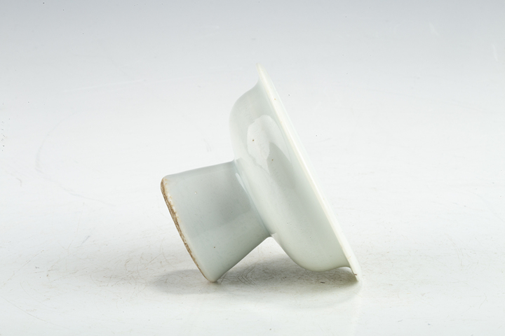 古玩陶瓷民國·白釉小高足盤真品鑒賞圖