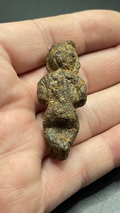 古玩雜項持荷童子真品鑒賞圖