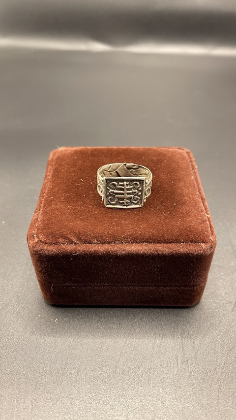 古玩雜項壽字紋戒指真品鑒賞圖