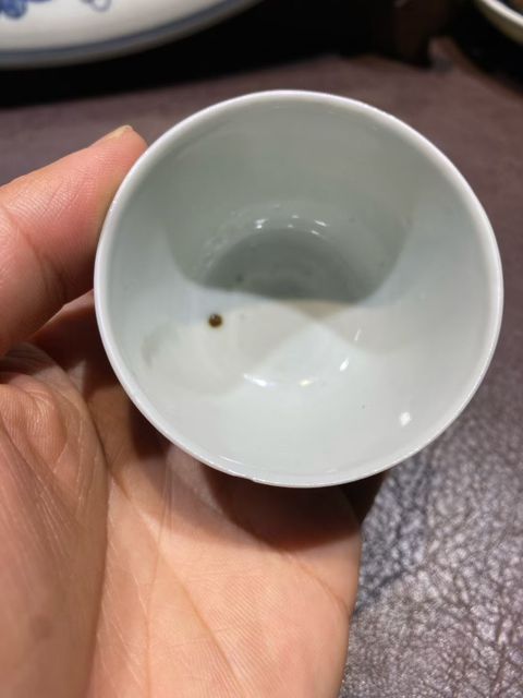 古玩陶瓷晚清青花杯真品鑒賞圖