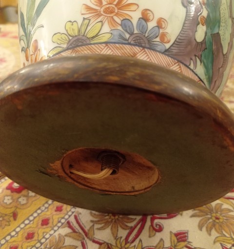 古玩陶瓷五彩花卉紋蓋罐（日本或歐洲）真品鑒賞圖