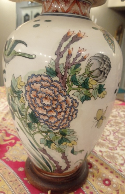 古玩陶瓷五彩花卉紋蓋罐（日本或歐洲）真品鑒賞圖