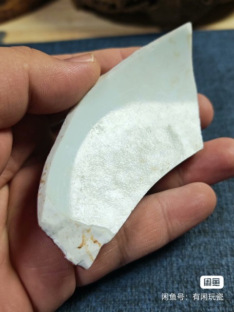 古玩陶瓷紅釉標(biāo)本真品鑒賞圖