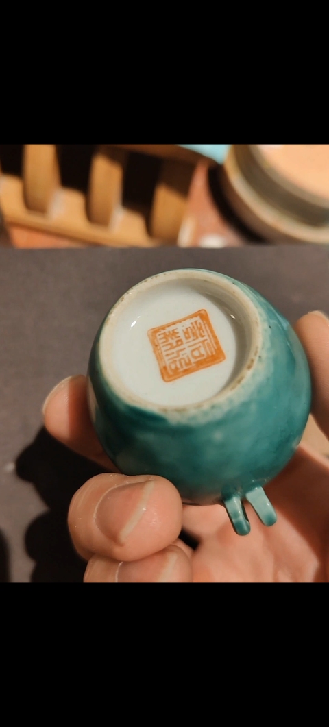 古玩陶瓷鳥食罐真品鑒賞圖