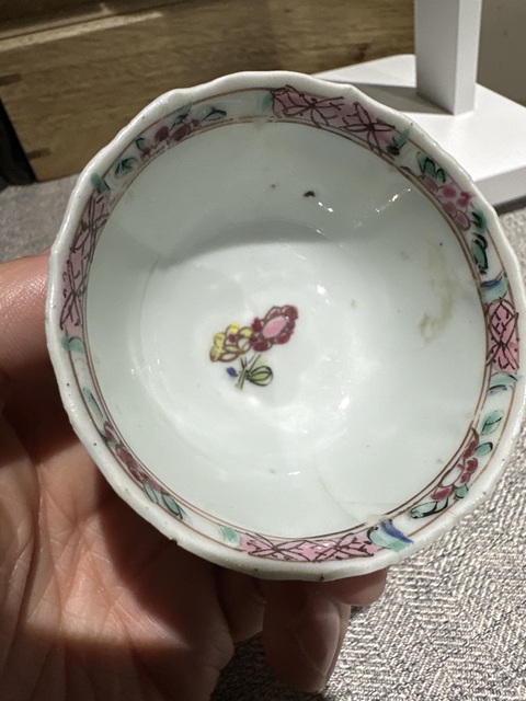 古玩陶瓷富貴大吉圖粉彩杯真品鑒賞圖