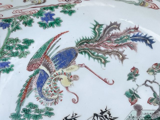 古玩陶瓷麒麟鳳紋五彩雙圈足盤真品鑒賞圖