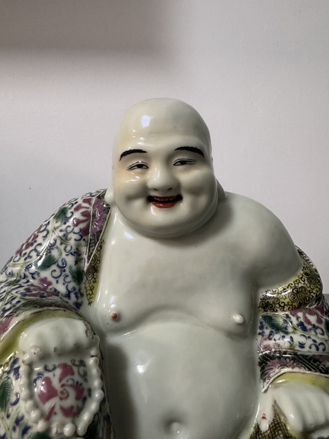 古玩陶瓷粉彩花卉紋彌勒笑佛真品鑒賞圖