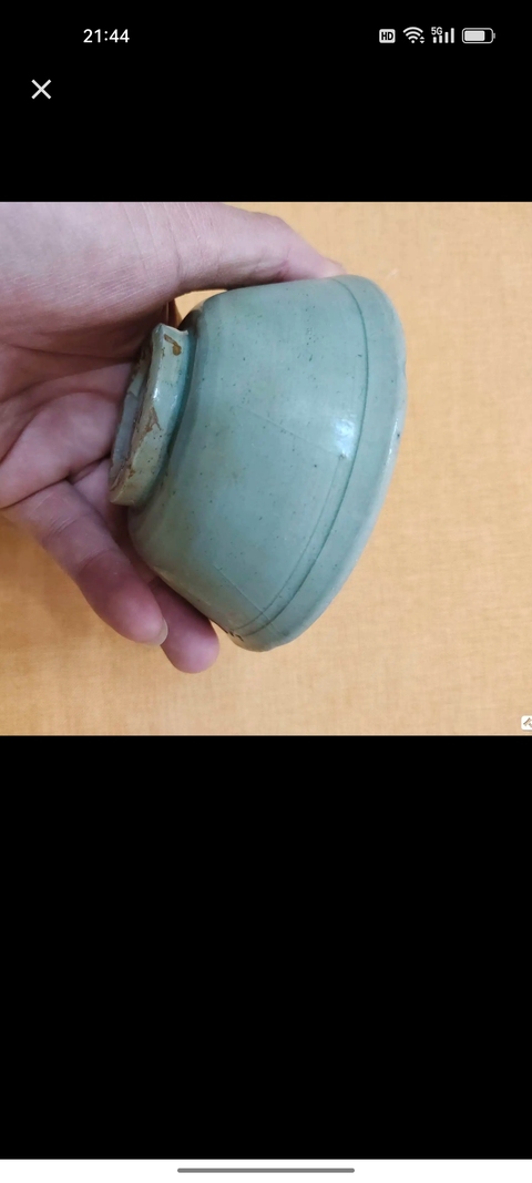 古玩陶瓷龍泉青瓷刻花葵口碗真品鑒賞圖