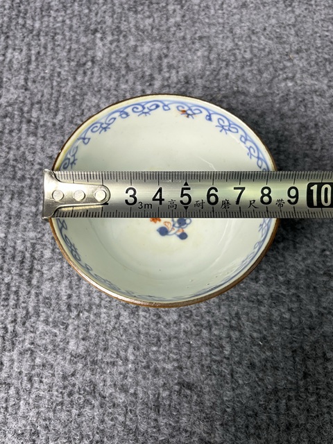 古玩陶瓷青花礬紅描金花卉紋杯真品鑒賞圖