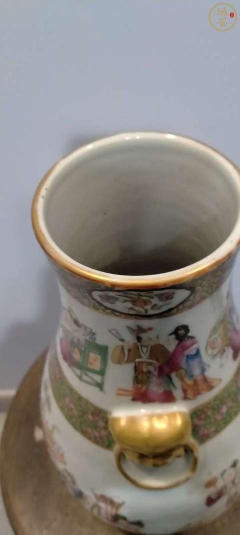 古玩陶瓷人物紋廣彩瓶真品鑒賞圖