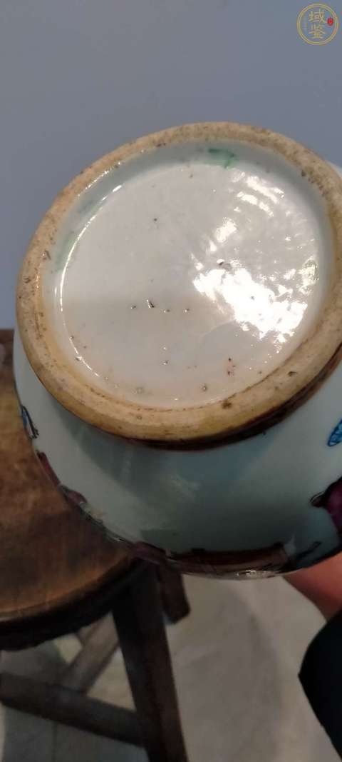 古玩陶瓷人物紋廣彩瓶真品鑒賞圖